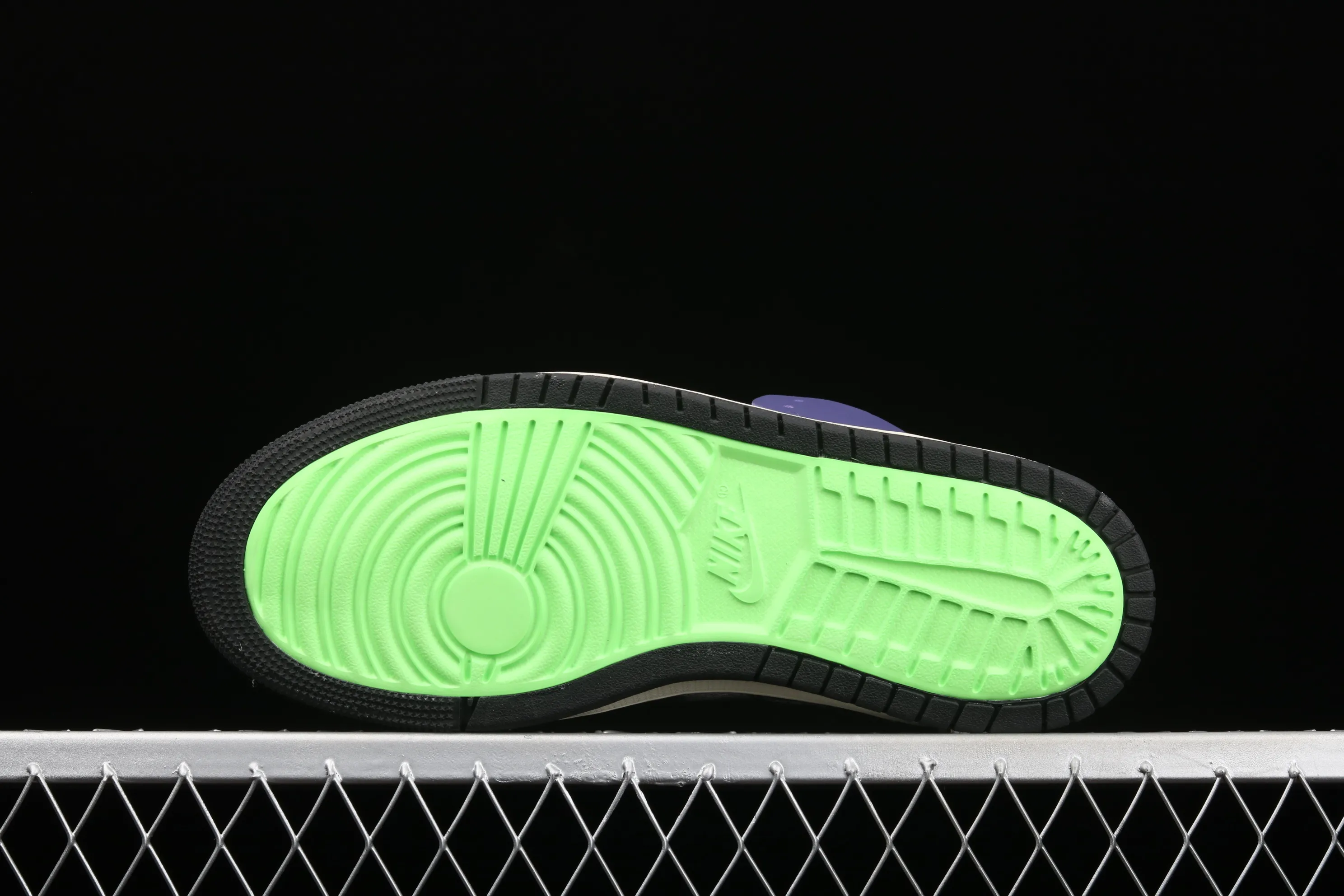 All categories Air Jordan Jordan series basketball shoes Air Jordan 1 High Air Jordan 1 Zoom CMFT "Bayou Boys" AJ1 Joe 1 "No. 1 Zion" water-dyed crocodile purple DC2133-500